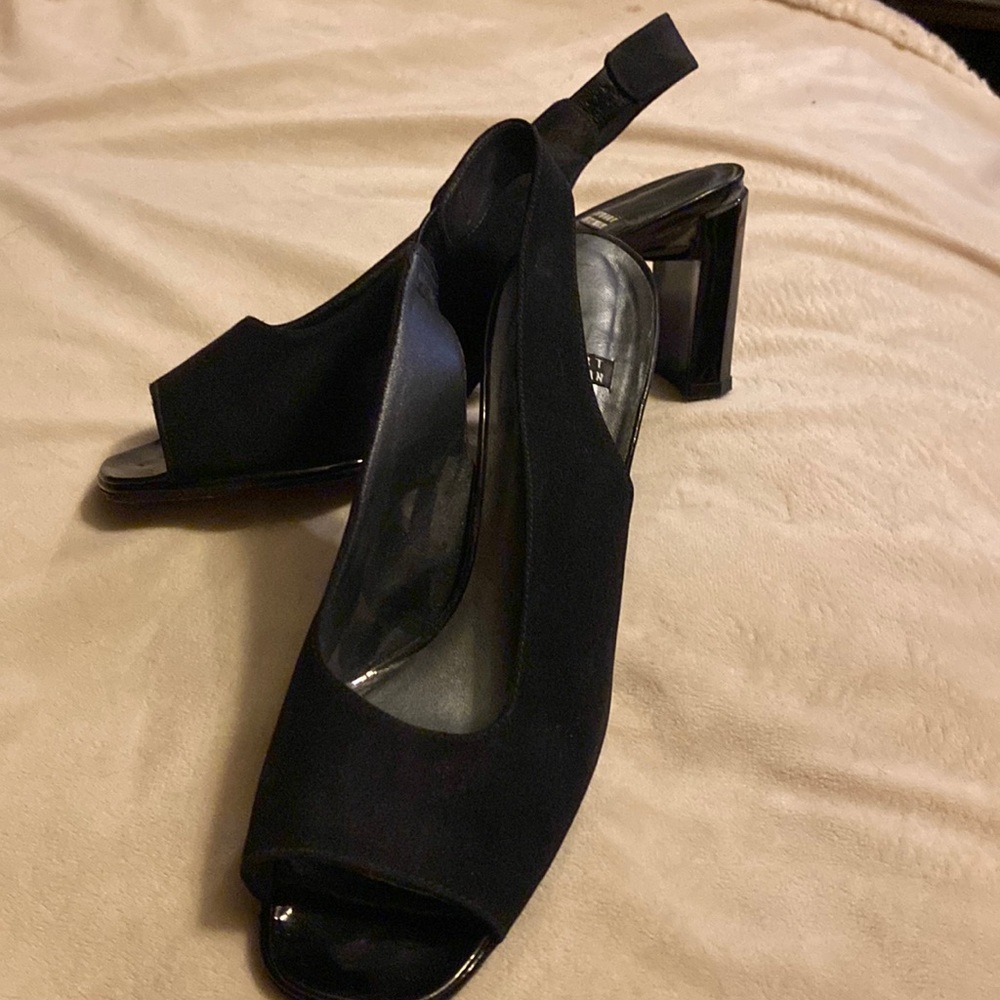 Black patent and silk faille 7.5 Stuart Weitzman sling back